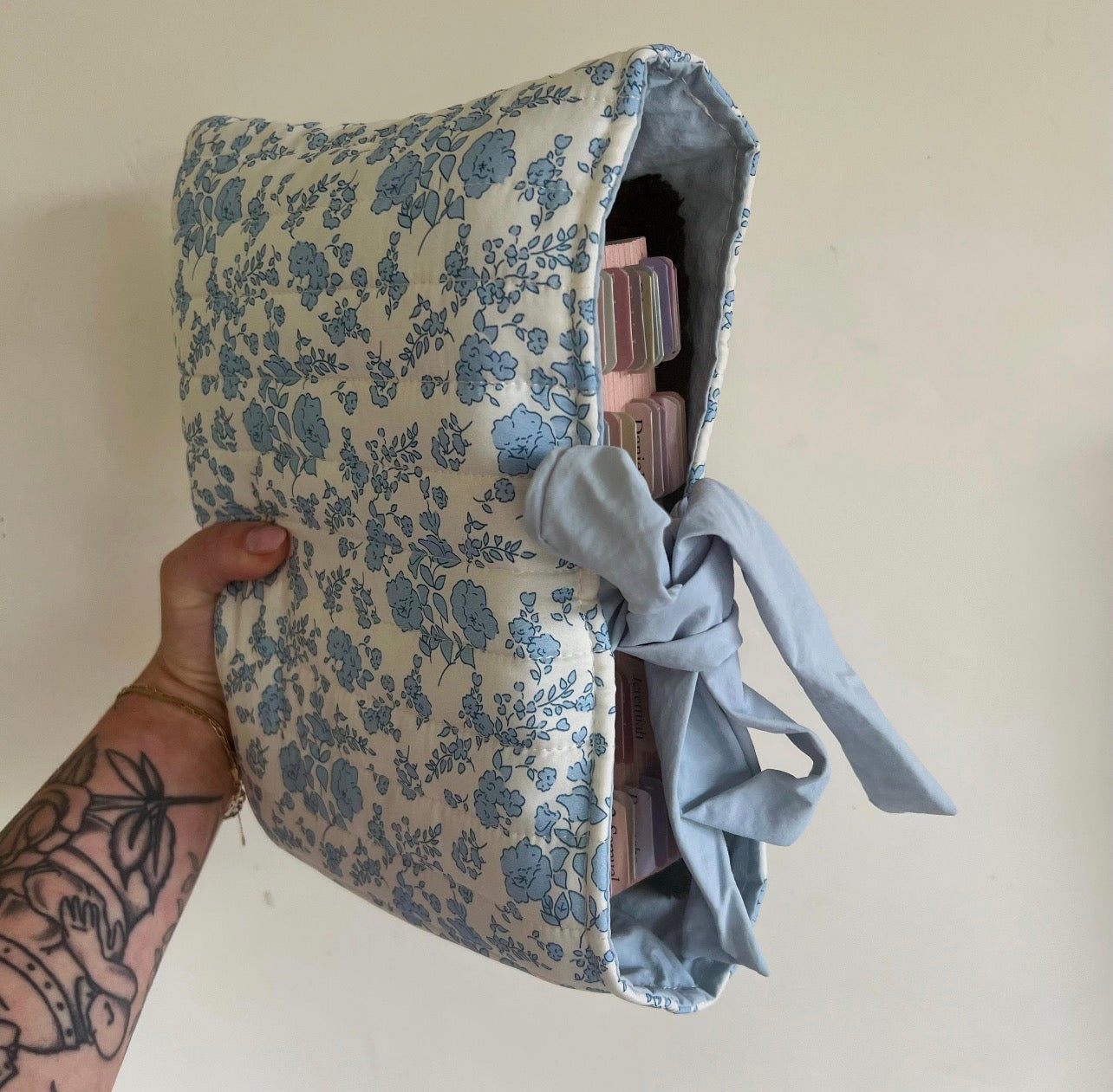 Blue floral Bible sleeve
